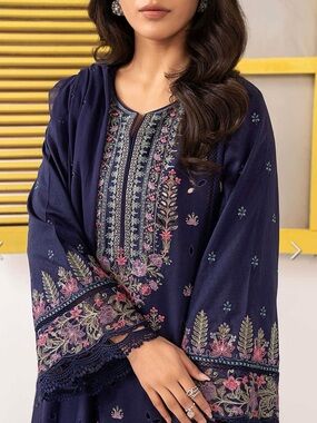 Embroidered 3 Piece Lawn Suit